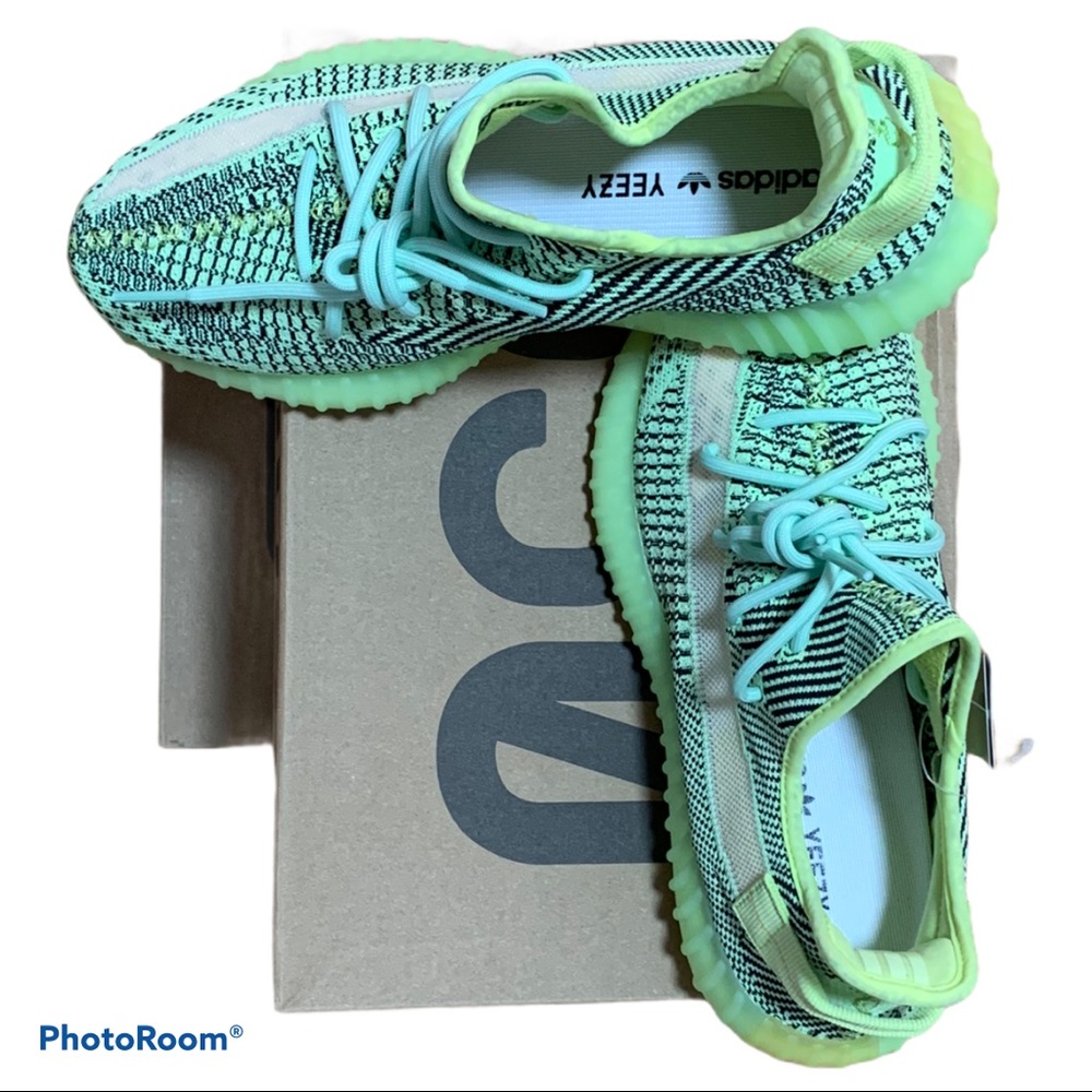 Price is Firm 🔸 Yeezy Boost 350 V2 by Adidas - Picture 7 of 13